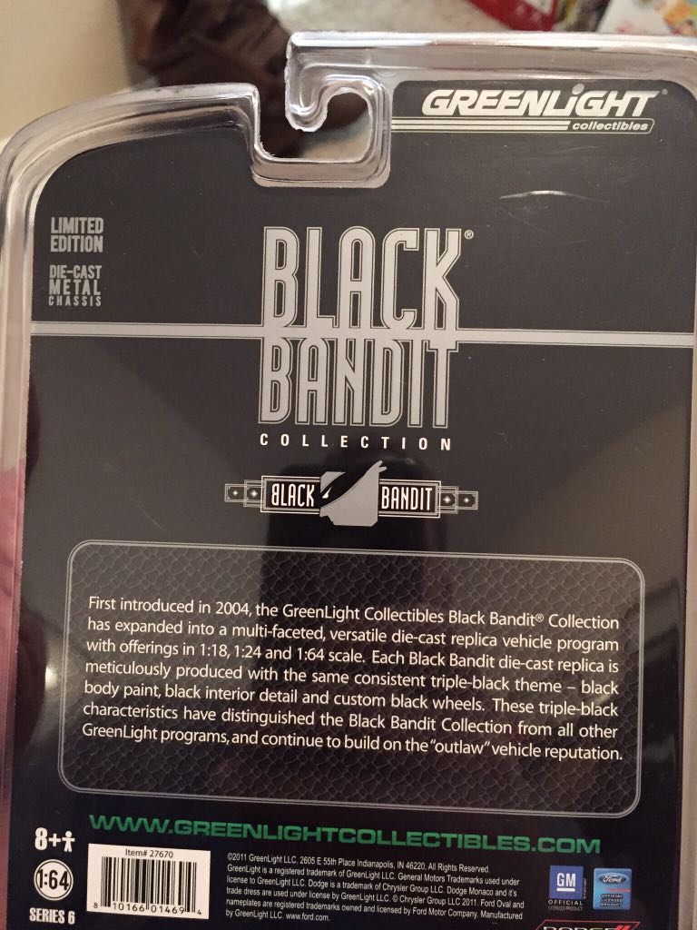 Greenlight - 1980 Pontiac Firebird TTA - Hot Pursuit toy car collectible - Main Image 2