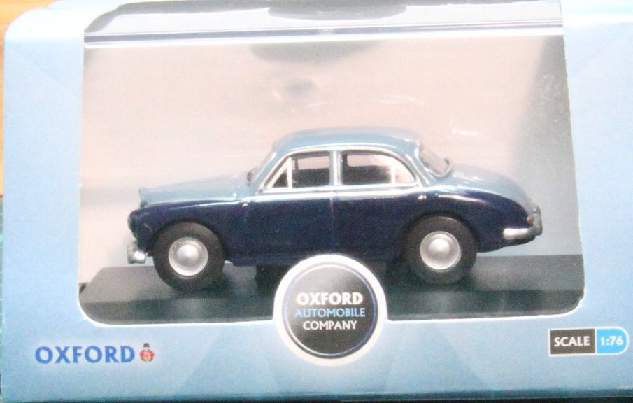 MG - VORITONE toy car collectible - Main Image 2