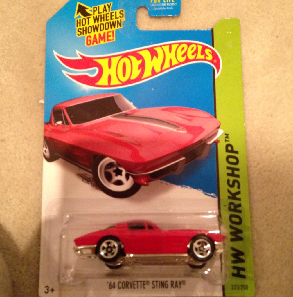 Corvette Stingray - ’14 HW Workshop toy car collectible - Main Image 1