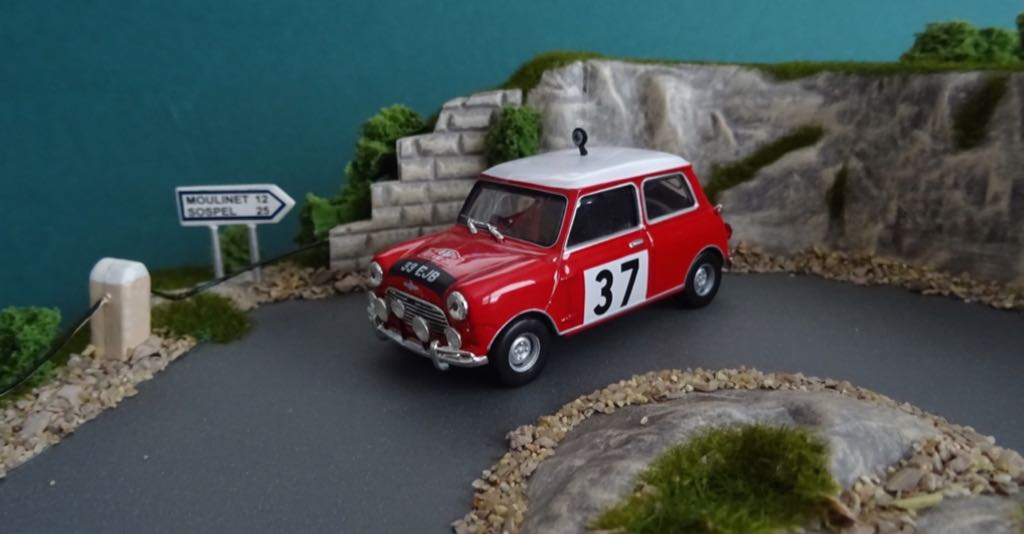 MORRIS #37 - 37 toy car collectible - Main Image 2