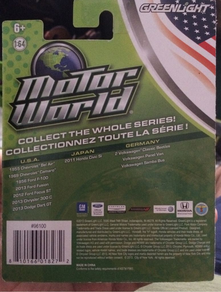 Greenlight 2013 Chrysler 300 C - Motor World American Edition Series 8 toy car collectible - Main Image 2