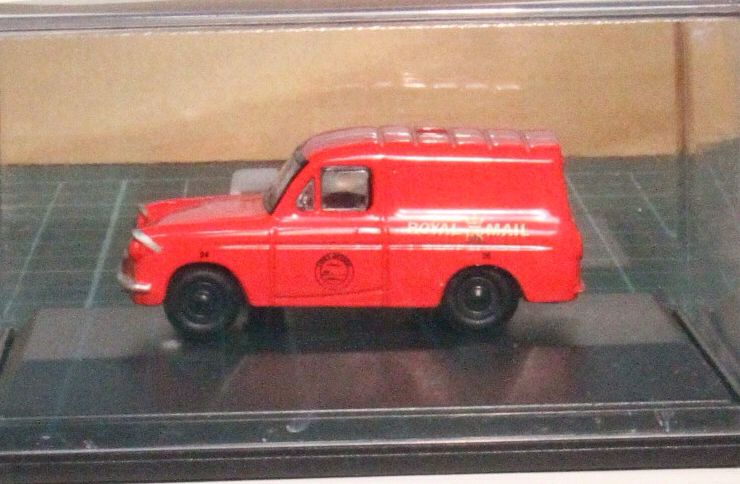 FORD - 105E toy car collectible - Main Image 1