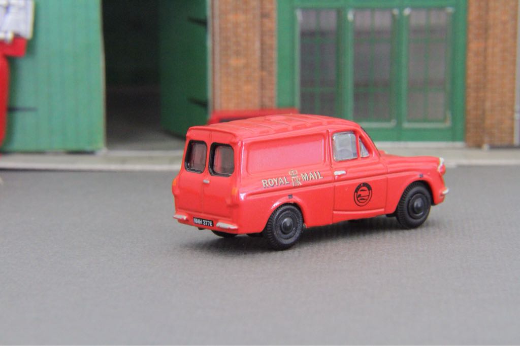 FORD - 105E toy car collectible - Main Image 2