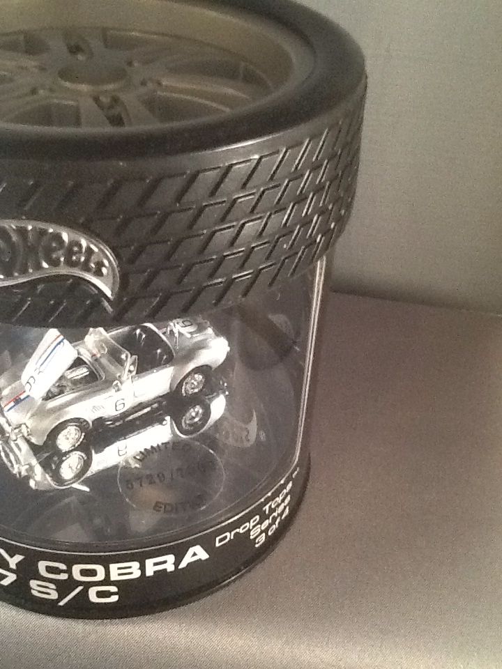 Shelby Cobra 427 S/C - Drop Tops Series toy car collectible - Main Image 2