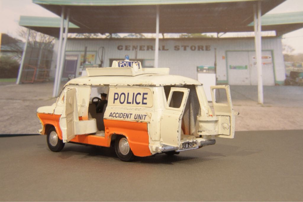 FORD  - Police toy car collectible - Main Image 2