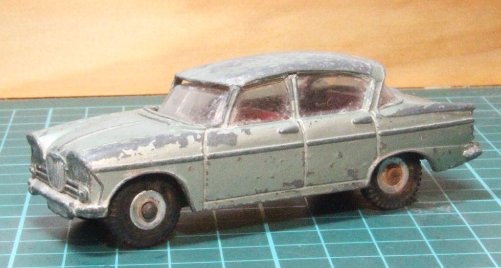 SINGER  toy car collectible - Main Image 1