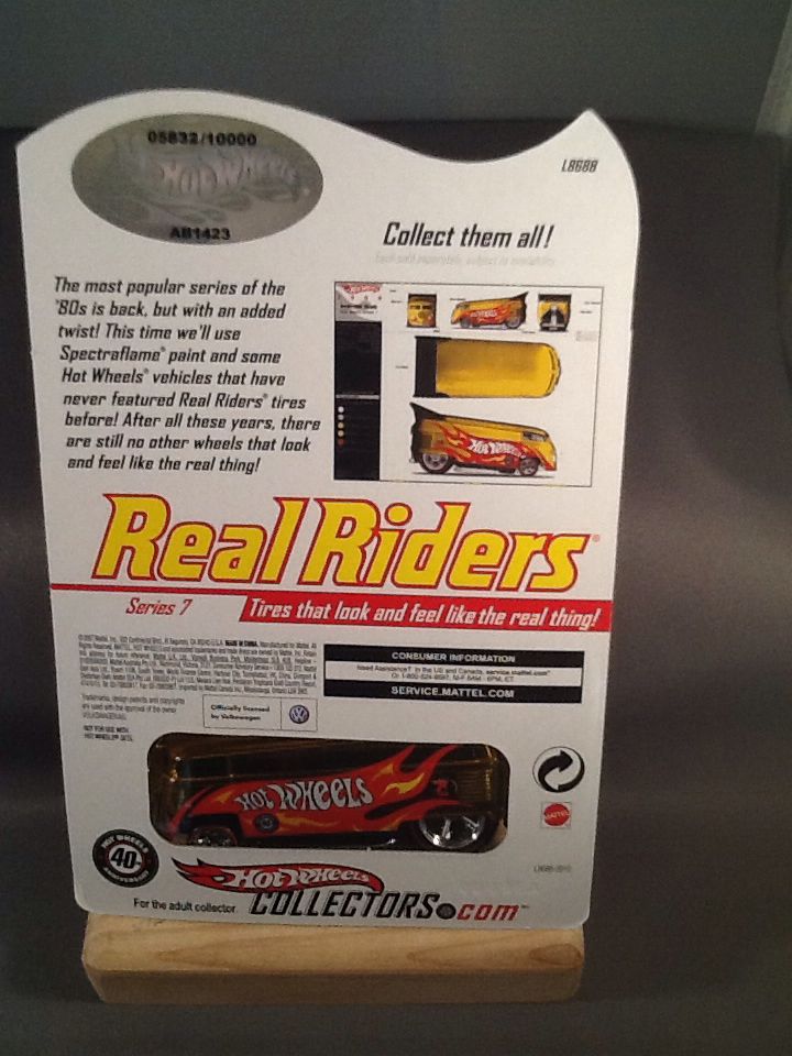 Volkswagen Drag Bus - RLC Real Riders Series 7 toy car collectible - Main Image 2