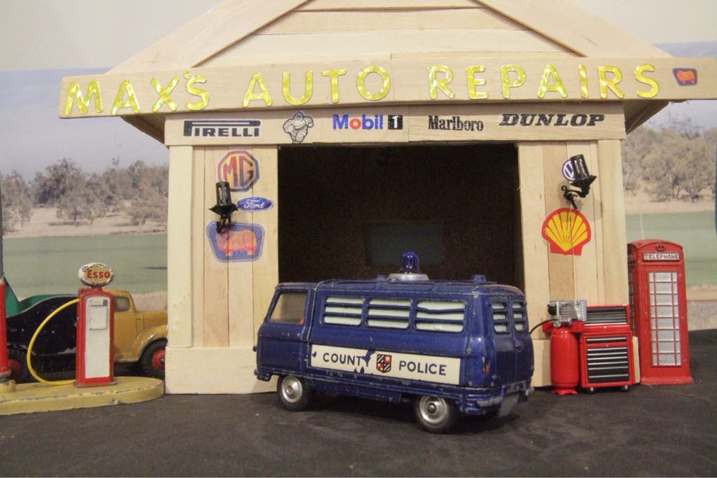 COMMER - POLICE VAN toy car collectible - Main Image 2