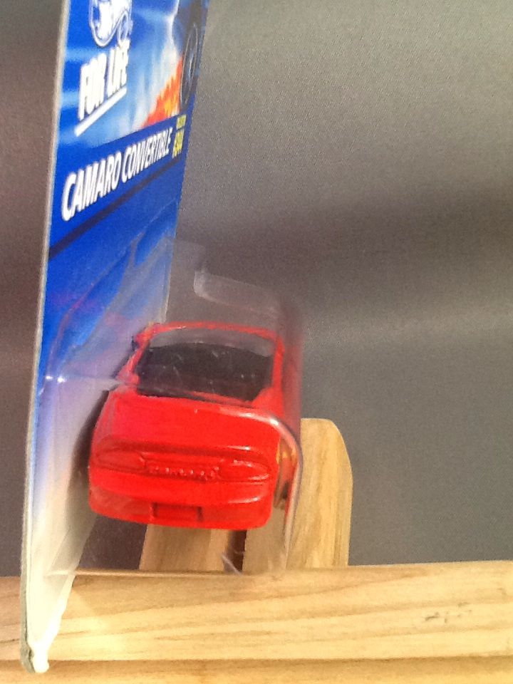 Camaro Convertible - Model Series toy car collectible - Main Image 2