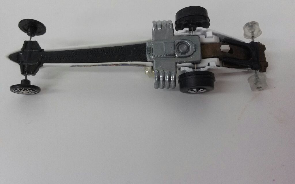 Mongoose Rear Engine Dragster - Hot Wheels toy car collectible - Main Image 2