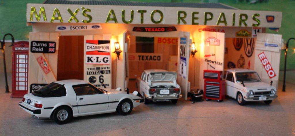 MAZDA - SE2 toy car collectible - Main Image 2