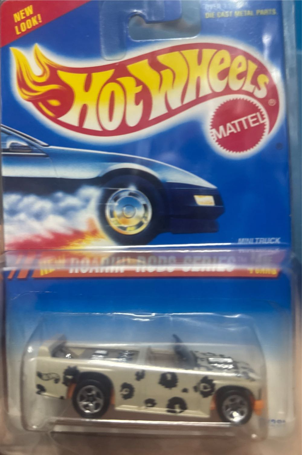 Mini Truck - Roarin’ Rods Series toy car collectible - Main Image 3