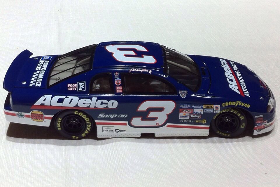 Dale Earnhardt Jr. - Busch Series (Fantasy) toy car collectible - Main Image 2