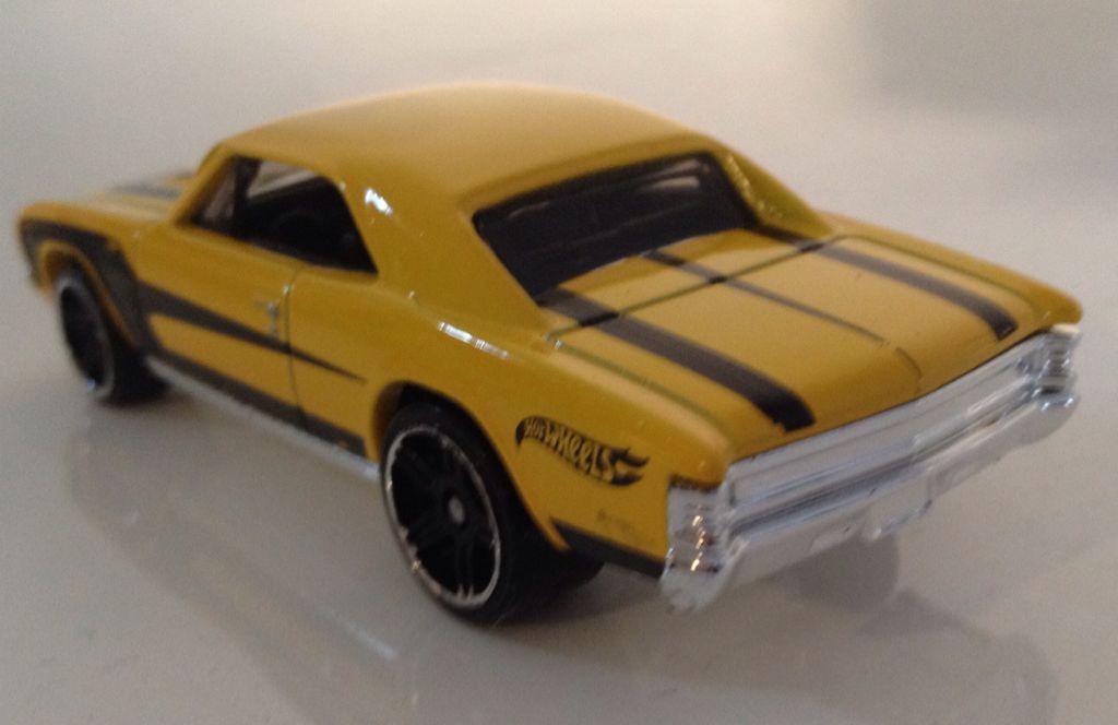 Muscle Car / ’67 Chevelle SS 396  toy car collectible - Main Image 2
