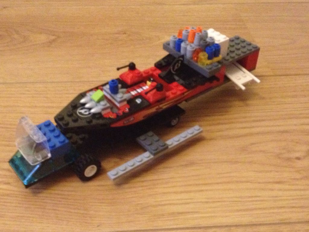 Bateau  toy car collectible - Main Image 1