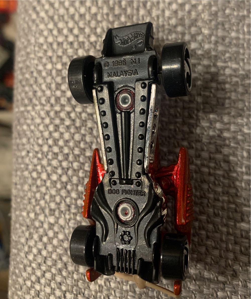 Dogfighter 5sp Crome Engine - 1996 FIRST EDITION toy car collectible - Main Image 4