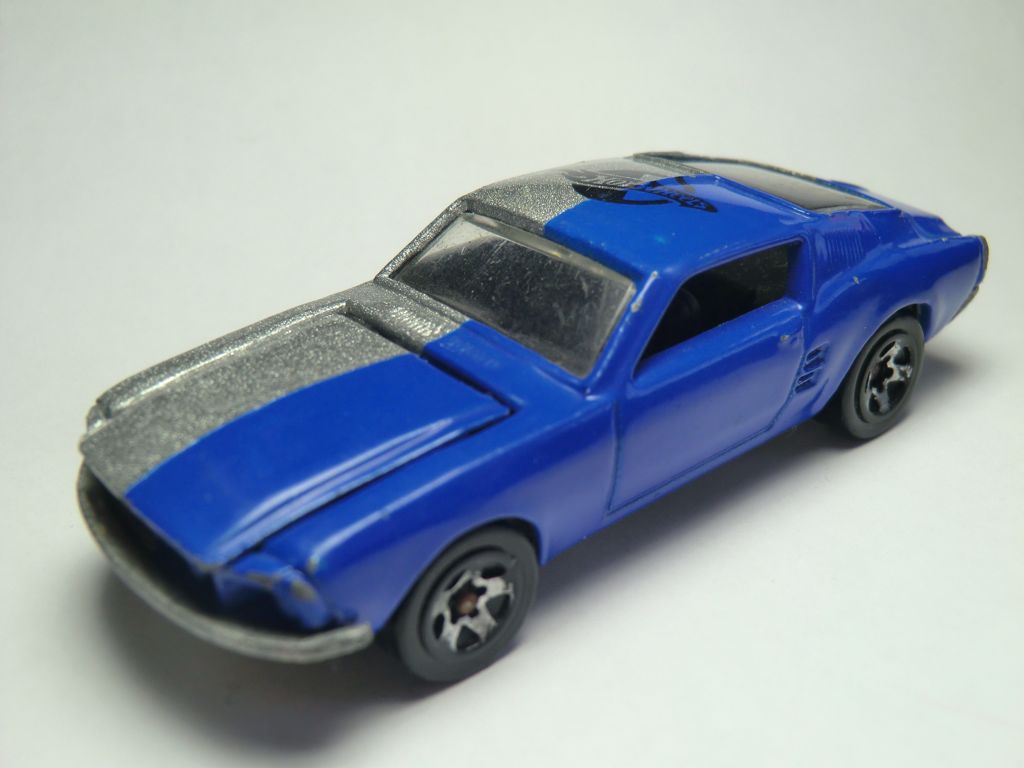 Dual Color - 2005 Dual Cool 5-Pack toy car collectible - Main Image 2