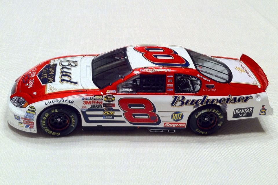 Dale Earnhardt Jr. - NASCAR Nextel Cup Series toy car collectible - Main Image 1