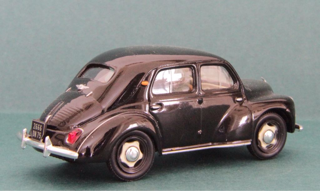 RENAULT  toy car collectible - Main Image 2