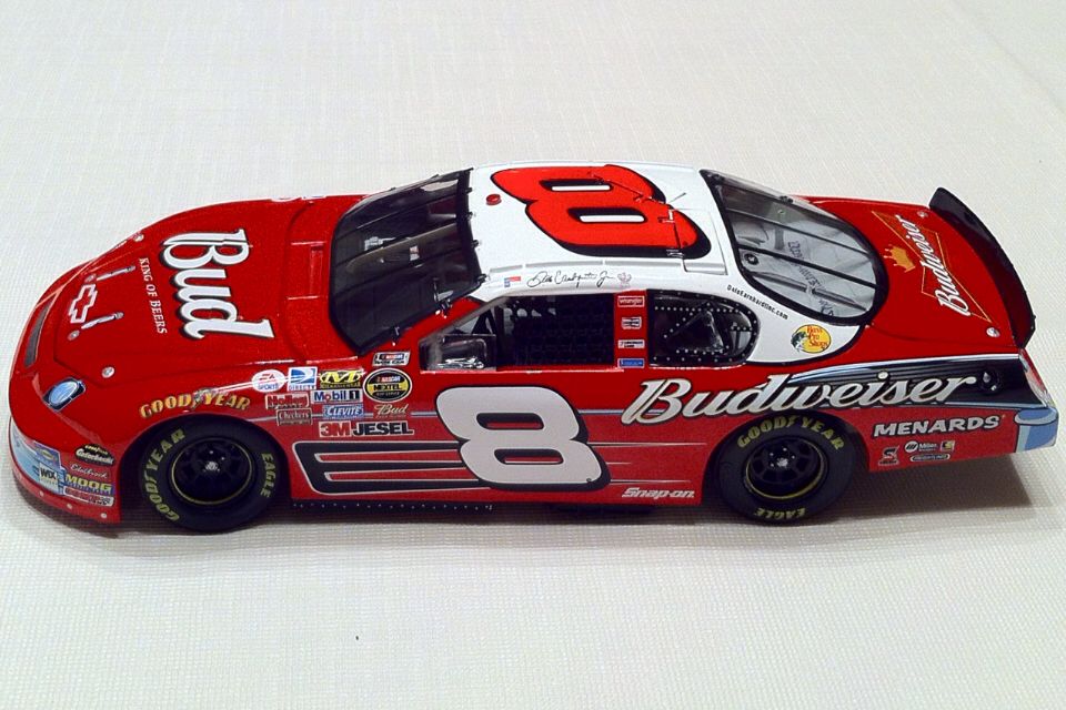 Dale Earnhardt Jr. - NASCAR Nextel Cup Series toy car collectible - Main Image 1