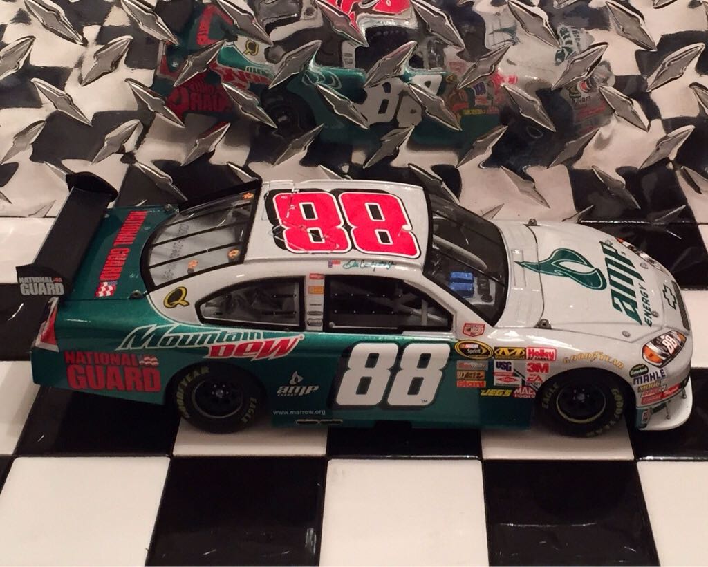 Dale Earnhardt Jr. - NASCAR Sprint Cup Series toy car collectible - Main Image 2