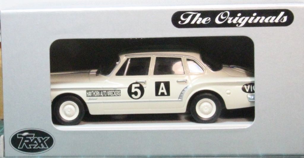 VALIANT #5A  toy car collectible - Main Image 2