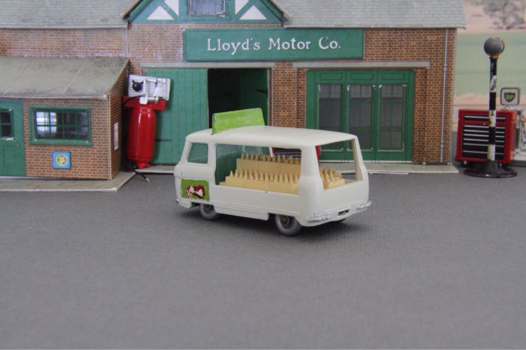 COMMER - FC toy car collectible - Main Image 2