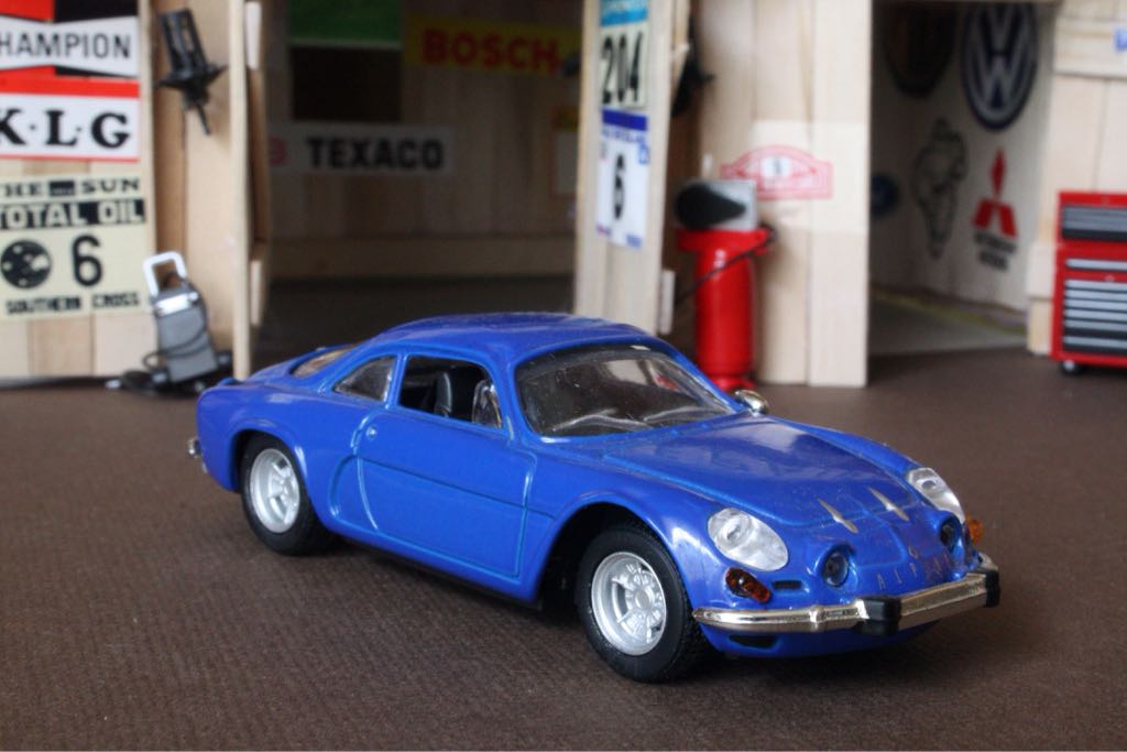 RENAULT  toy car collectible - Main Image 2