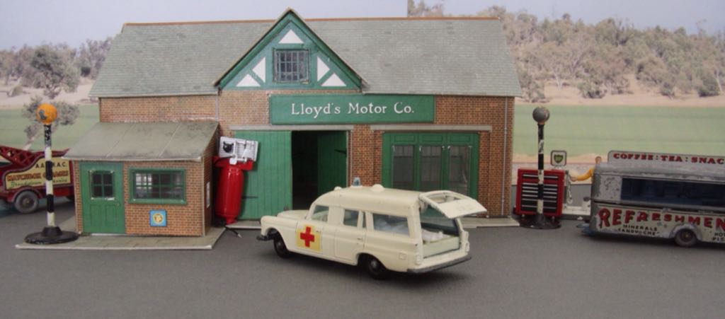 MERCEDES - AMBULANCE toy car collectible - Main Image 2