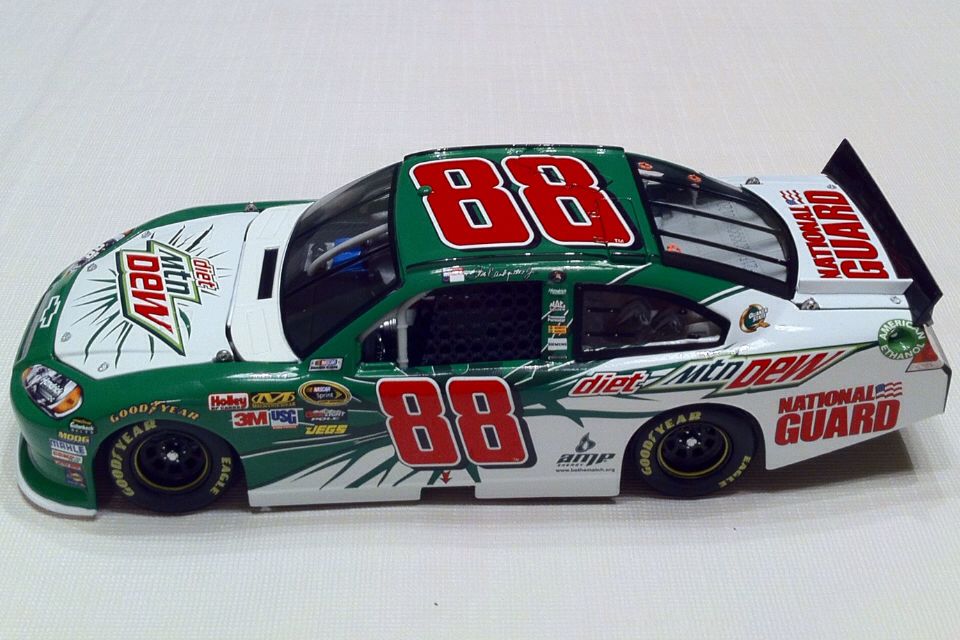 ’69 Dodge Coronet Superbee (Purple & Green LC)