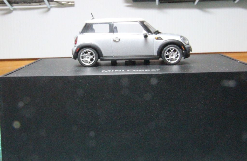 BMW MINI  toy car collectible - Main Image 2