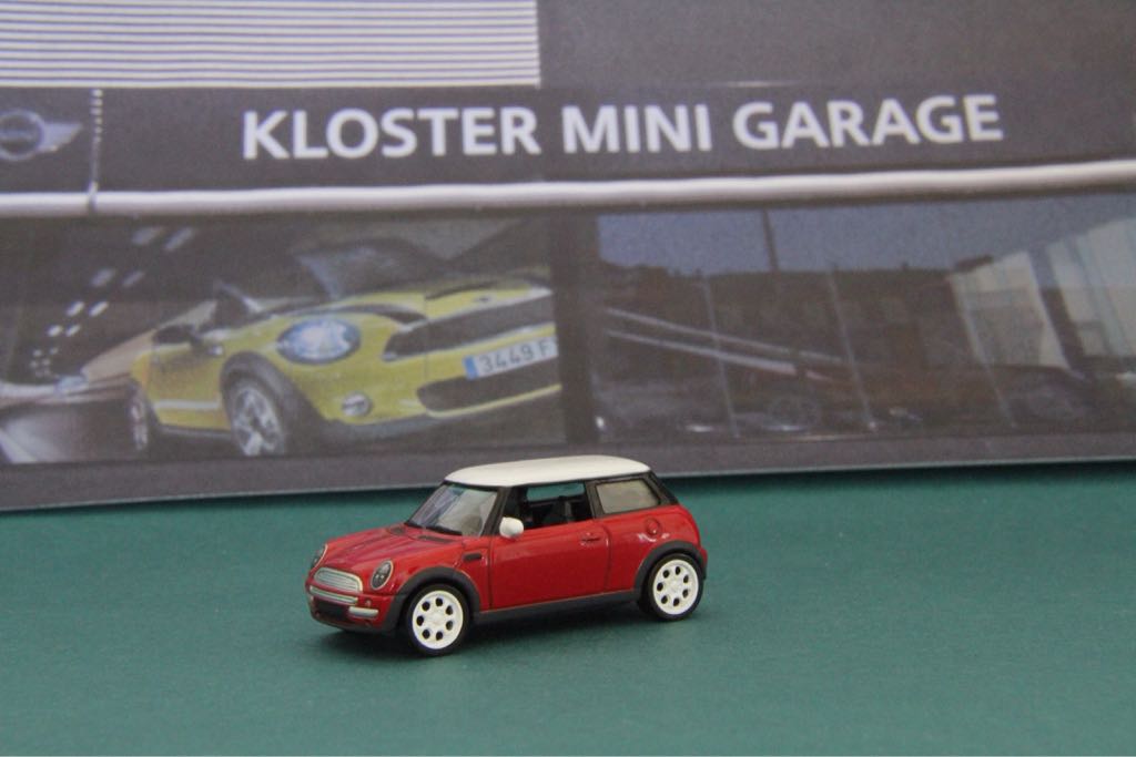 BMW MINI - R56 toy car collectible - Main Image 2