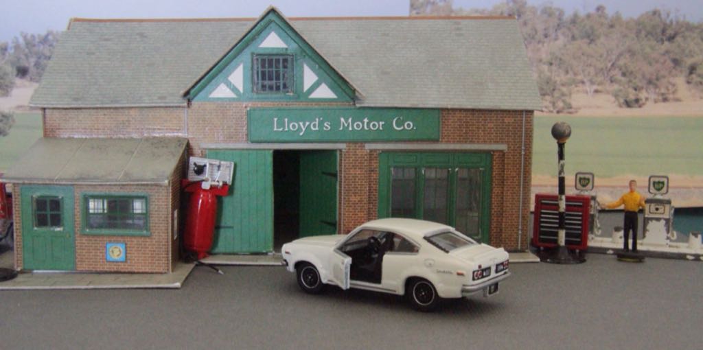 MAZDA - S124A toy car collectible - Main Image 2