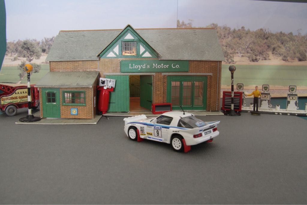 MAZDA - SE2 toy car collectible - Main Image 2