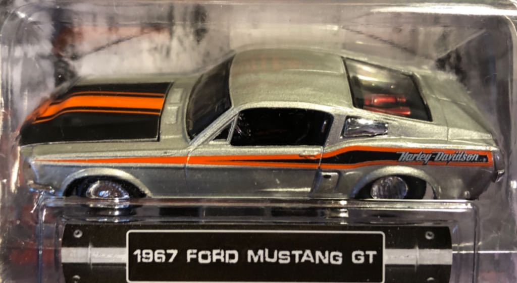 Ford Mustang GT 1967 - Maisto H-D Custom toy car collectible - Main Image 2