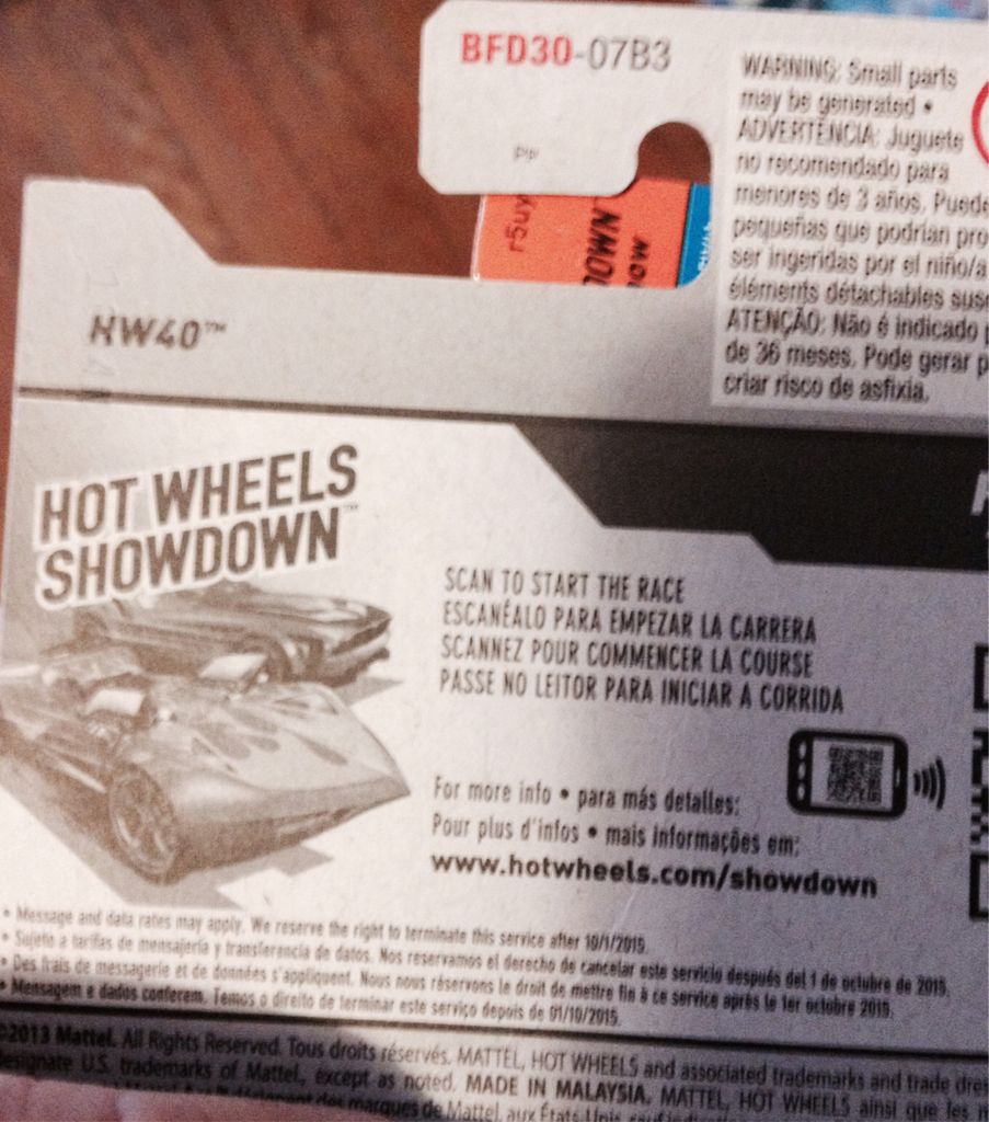 HW40 - 2014 - HW Race - Thrill Racers toy car collectible - Main Image 2