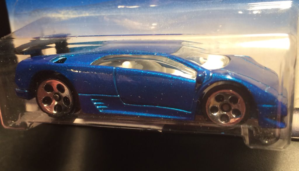 Lamborghini Diablo - 1999 Hot Wheels toy car collectible - Main Image 2