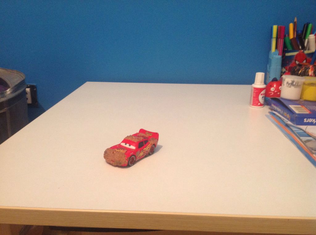 LightingMcQueen Leaves  toy car collectible - Main Image 1