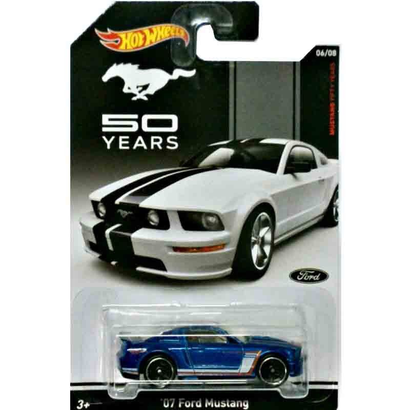 Hot Wheels 2007 Ford Mustang - 2007 Ford Mustang toy car collectible - Main Image 2