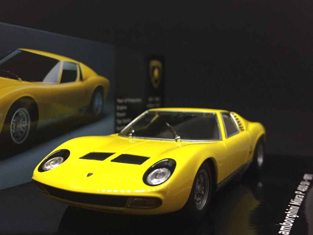 Lamborghini Miura - Minichamps toy car collectible - Main Image 2