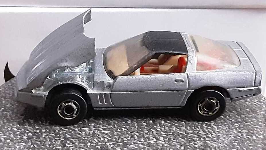‘80s Corvette - 1983 Hot Wheels Hot Ones toy car collectible - Main Image 3