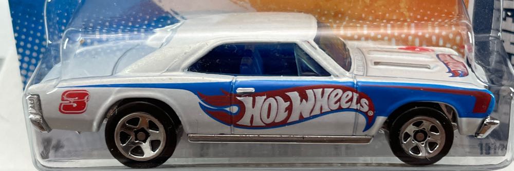 Chevelle SS 396 67 - HW Racing toy car collectible - Main Image 2