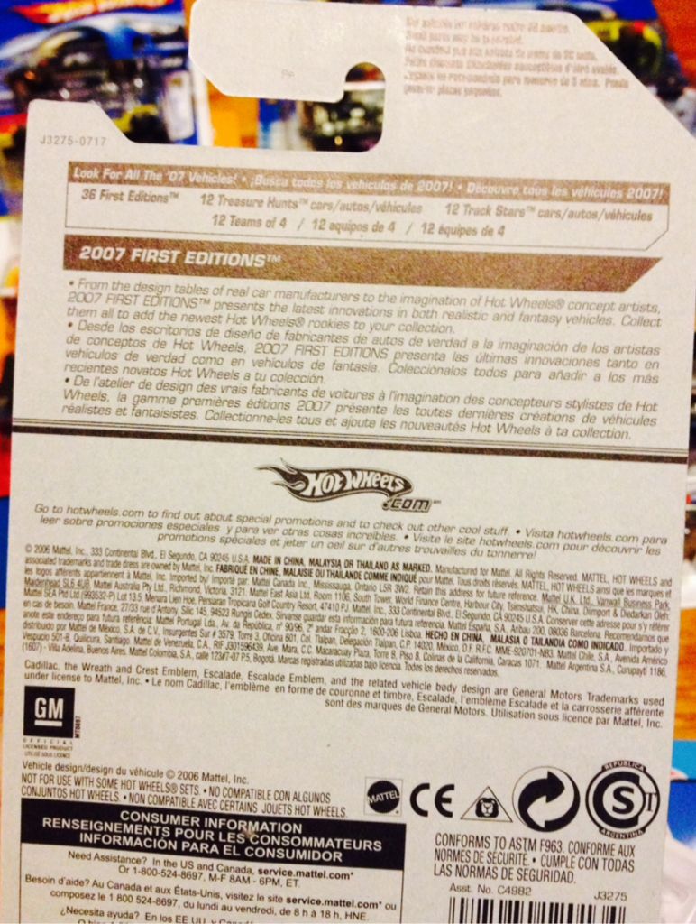 07 Cadillac Escalade - Happy Birthday! toy car collectible - Main Image 2