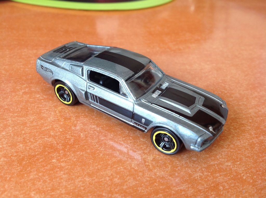 ’07 Ford Shelby Gt-500 - 2014 Hot Wheels Exclusive 10 Pk toy car collectible - Main Image 2
