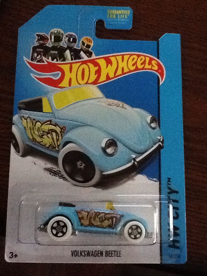 Volkswagen Beetle  toy car collectible - Main Image 1