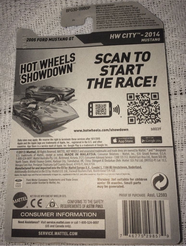 Ford Mustang GT ’05 - HW City Mustang toy car collectible - Main Image 2