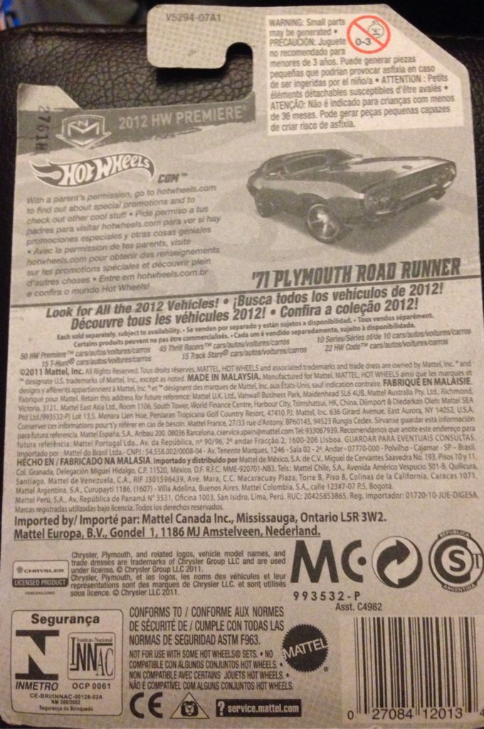 ’71 Plymount Road Runner - 2012 New Models toy car collectible - Main Image 2