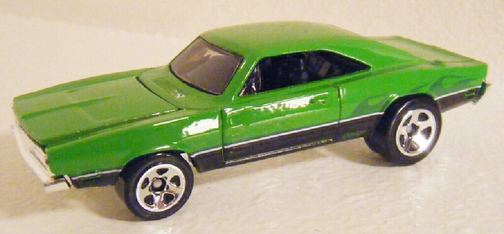 69 charger - Muscle Mania toy car collectible - Main Image 1