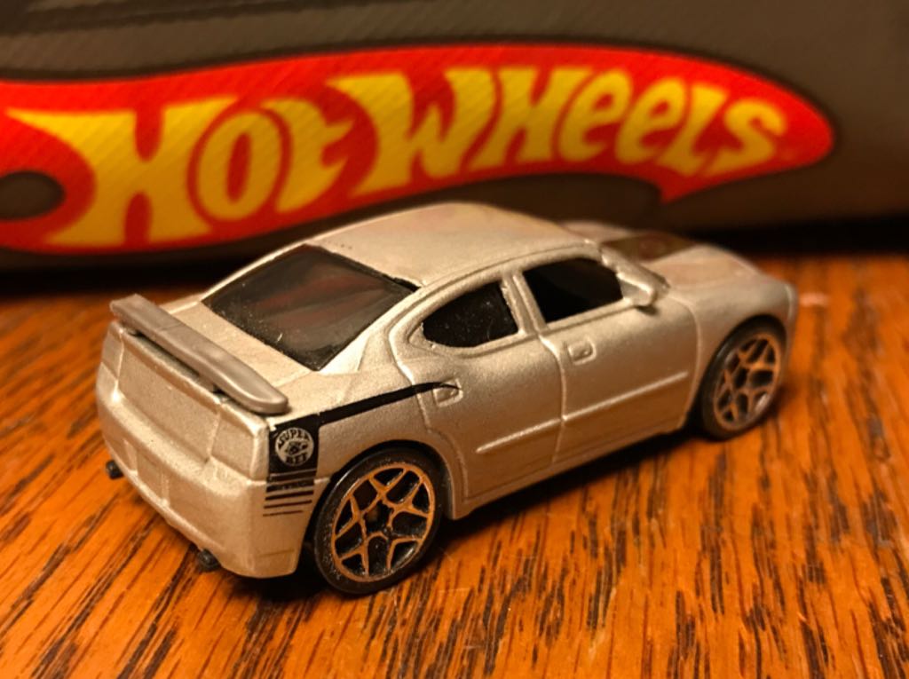 Dodge Charger SRT8 - 2007 - HW New Models toy car collectible - Main Image 2