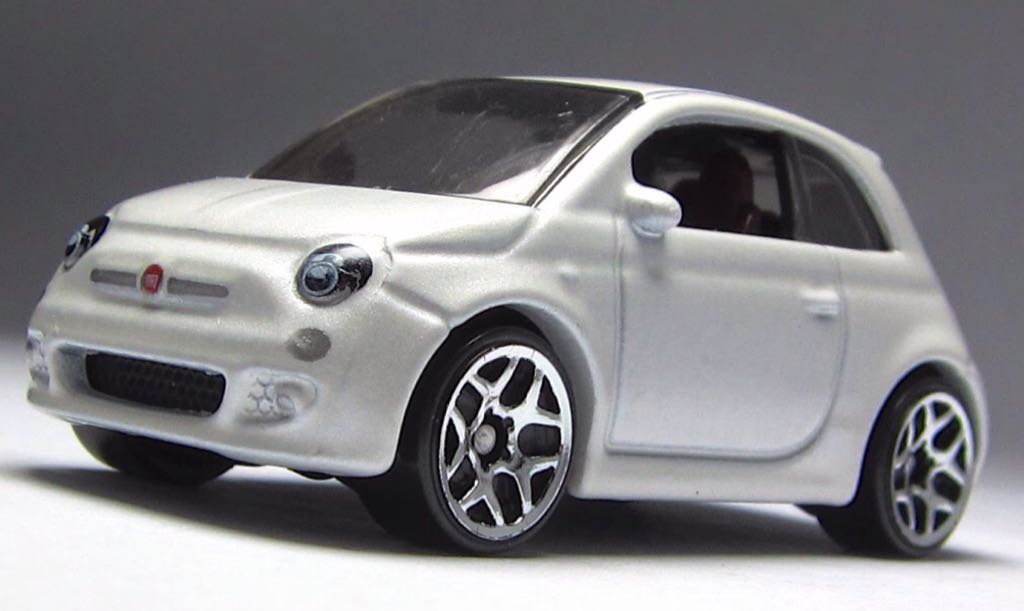 Fiat 500 - 2014 - HW City - Night Burnerz toy car collectible - Main Image 2